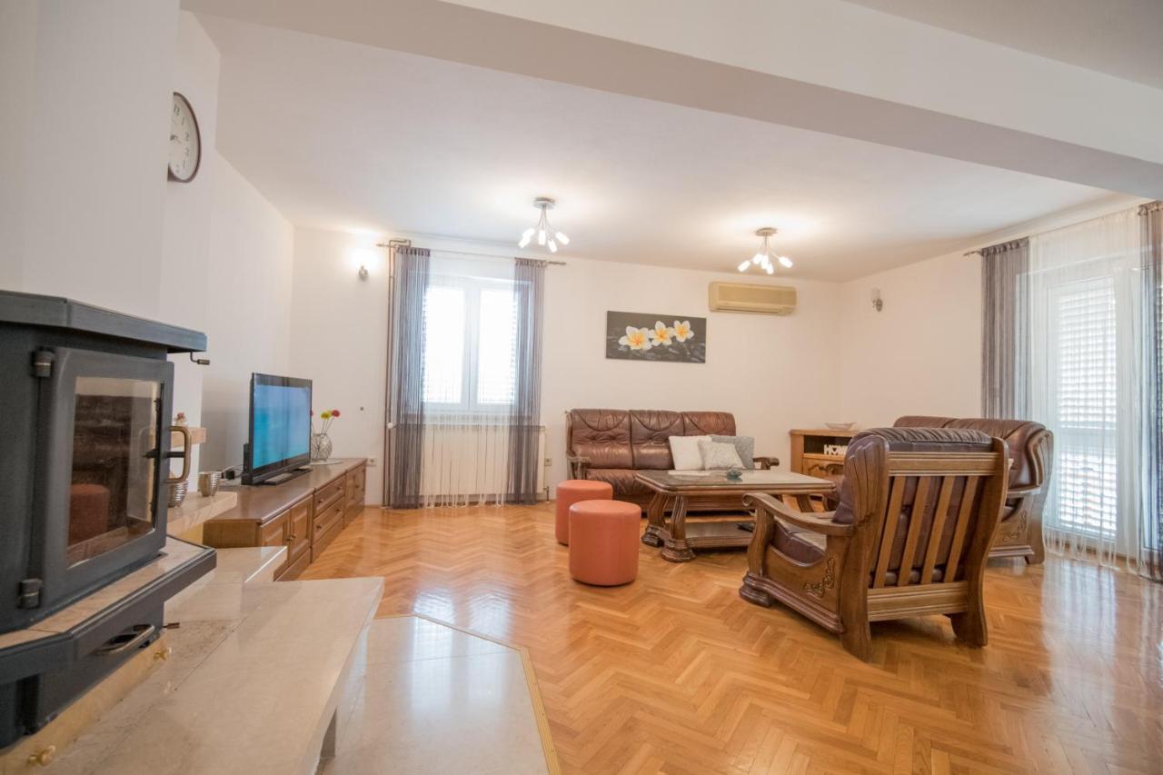 Villa Glorija Grubine Екстер'єр фото